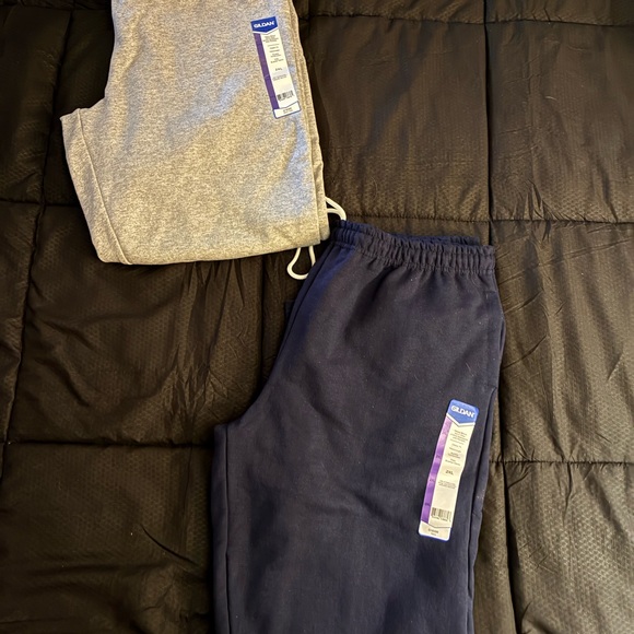 Gildan Other - GILDAN Sweatpants
